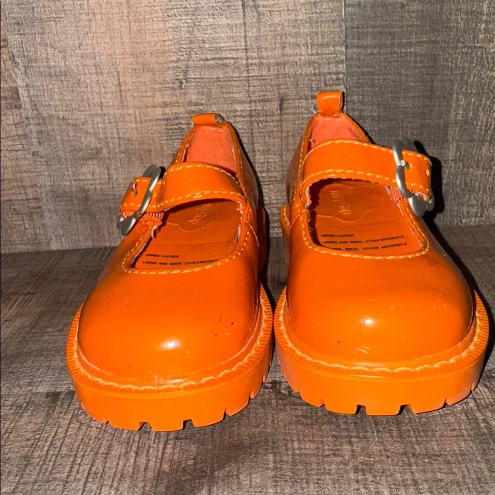 BABY GAP Leather shoes-size 5